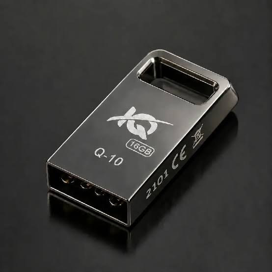 فلش ایکیو مدلQ_10 ظرفیت ۱۶ گیگابایت با رابطUSB (کد783)